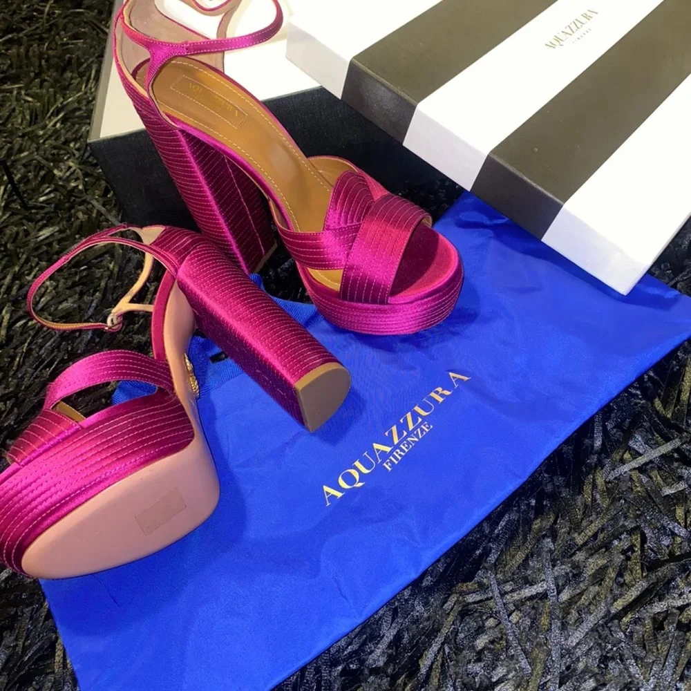 Aquazzura heels, size 40 in hot pink - Picture 3 of 6